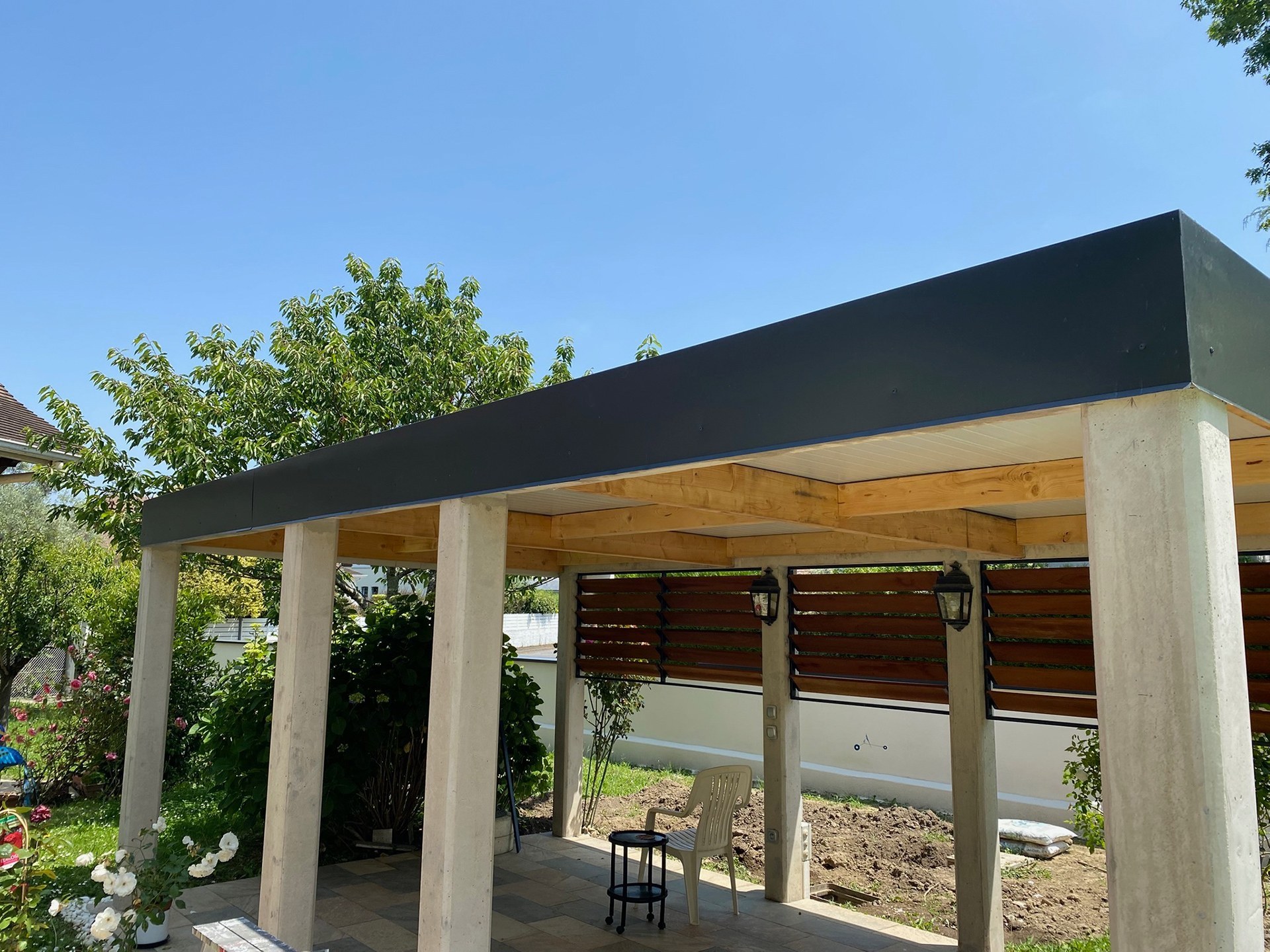 Claustra acier et bois exotique – Pau 64