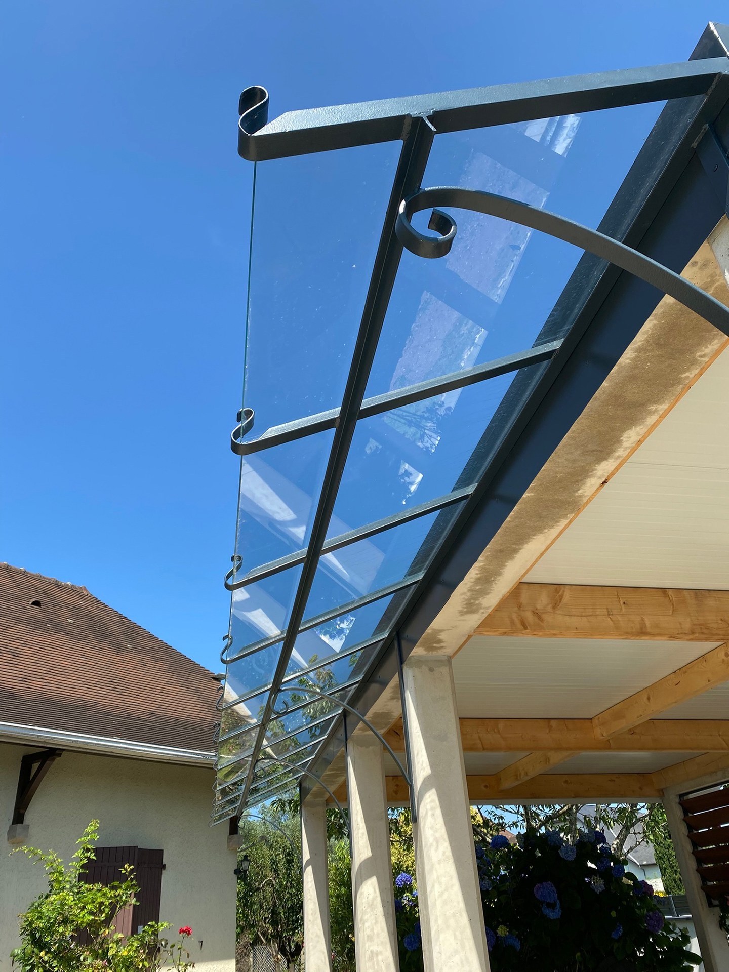 Marquise acier et verre – Pau 64