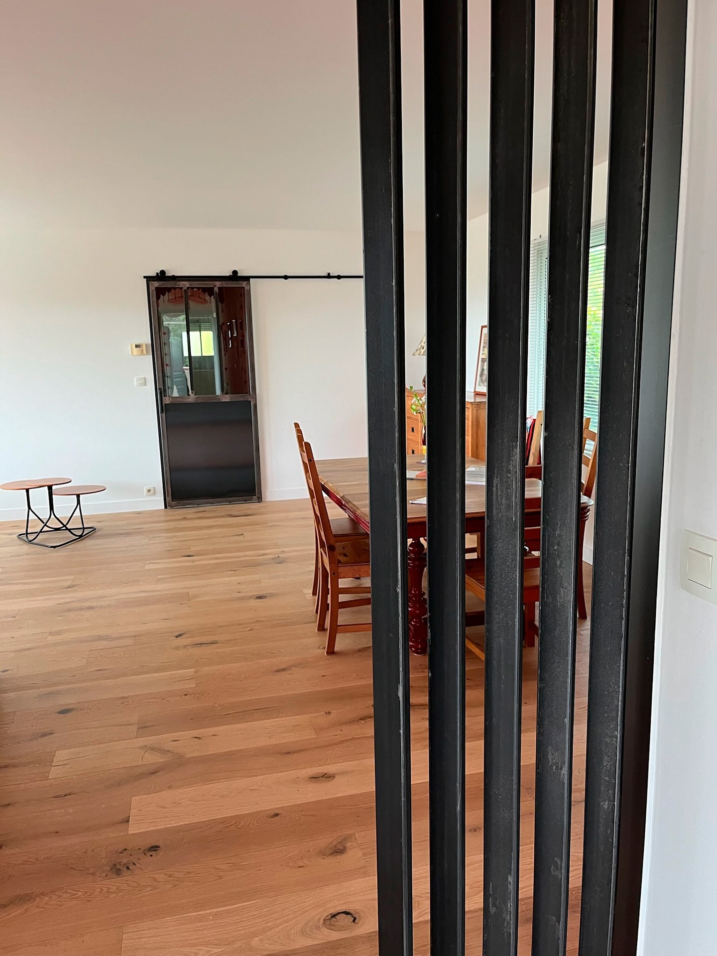 Séparateur de pièces en acier